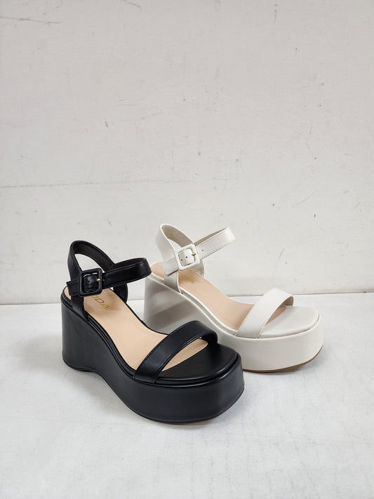 ILEANA SANDALS