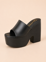 VIVIAN SANDAL