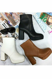 STHEFANY TAN BOOTS
